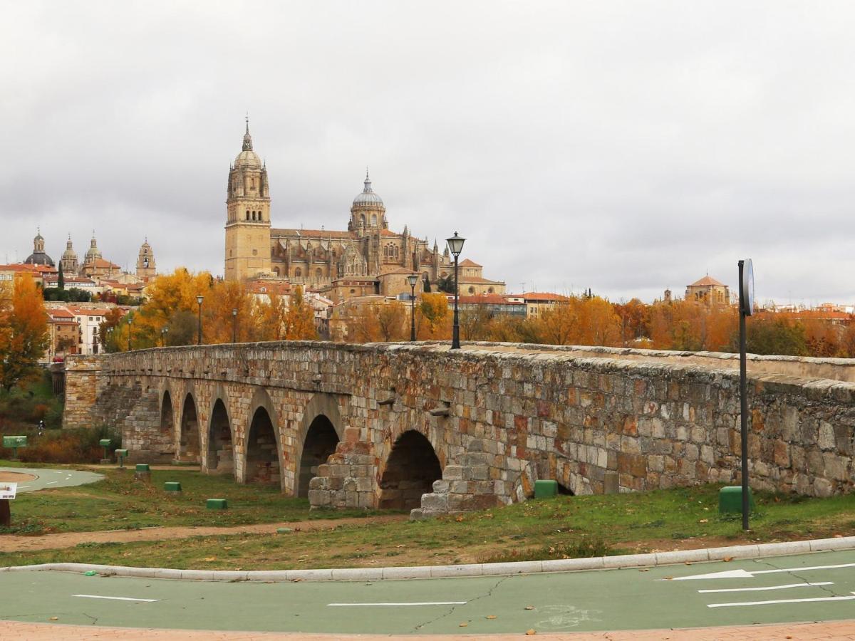 Apartamentos Turisticos Puente Romano Portal 4 Bajo -A Salamanca Ruang foto